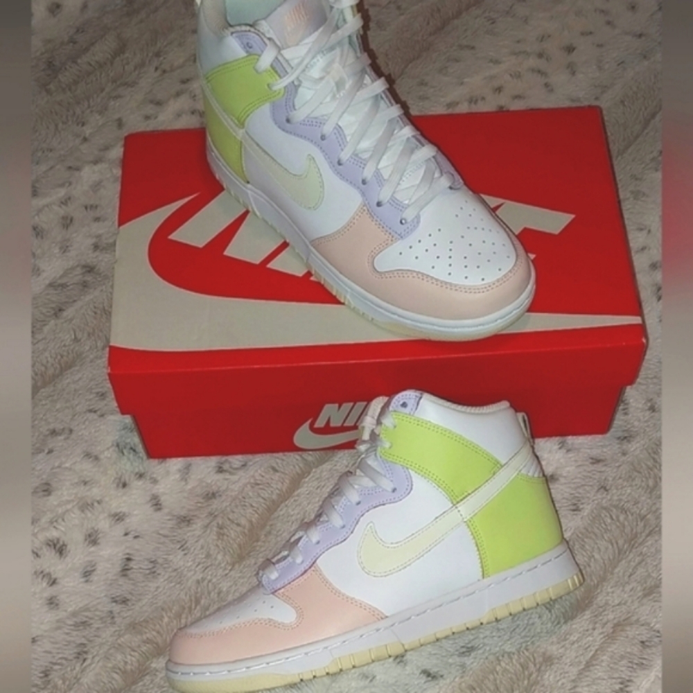 Nike Dunk High Cashmere Lemon Twist